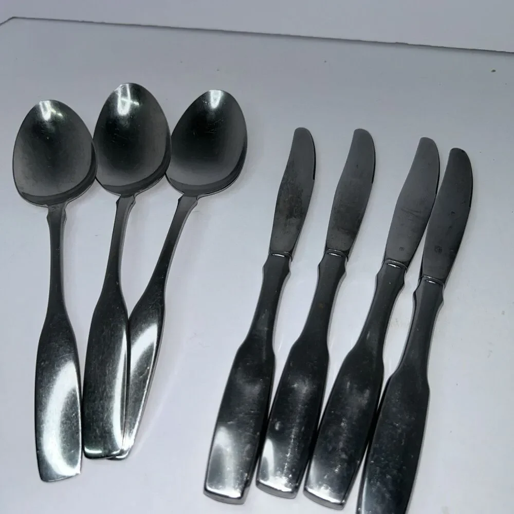 Lot of 7 Oneida Community Paul Revere Stainless 4 Dinner Knives 3 Serving Spoons